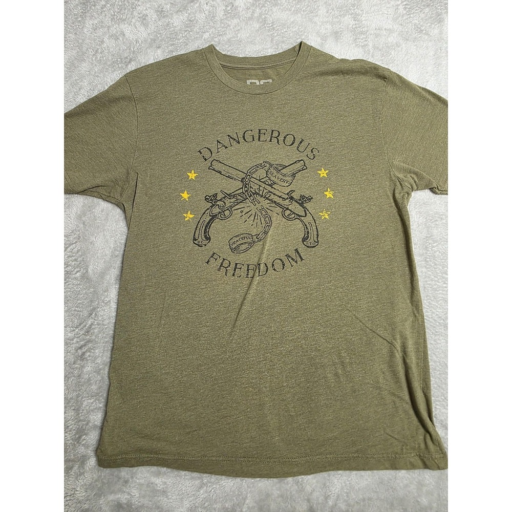 BC‎ Limited Shirt Mens Large Green Dangerous Freedom Guns Graphic Tee Patriotic